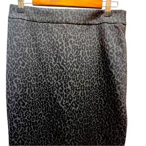 Ann Taylor Women's Pencil Skirt Animal Print Gray Black Size 4 Cheetah